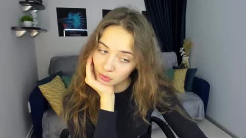 Kristina online show from December 11, 2024, 7:36 pm