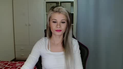 KristineAmore online show from February 5, 2026, 7:35 am