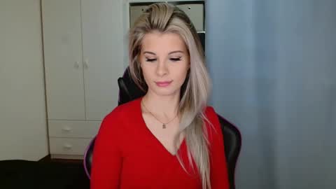 KristineAmore online show from March 1, 2026, 8:05 am