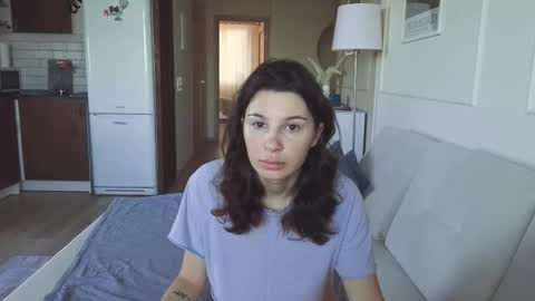 Kristi online show from November 21, 2025, 4:33 am