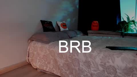 Snapshot of kristy_bennet chatting on October 4, 2025, 3:37 am Im Dani3 online show from October 4, 2025, 3:37 am