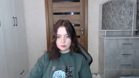 Kristy online show from November 20, 2025, 6:02 am