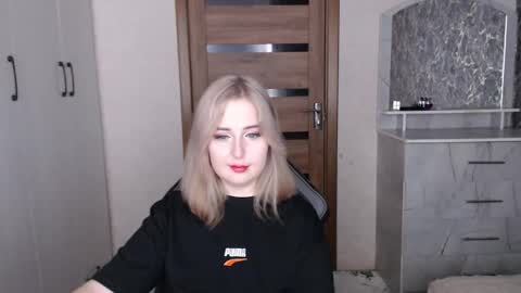 Kristy online show from January 12, 2026, 10:26 pm