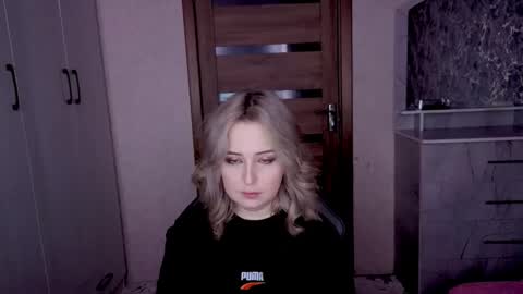 Kristy online show from February 7, 2026, 11:19 pm