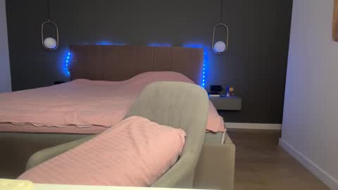 Kristi online show from September 30, 2025, 4:17 am