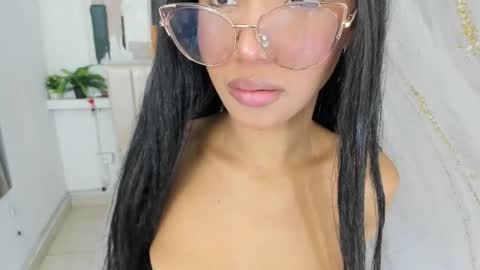 Cristina online show from November 19, 2025, 5:24 pm