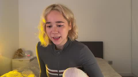 Kristy Nip slip shady  Best model on CB  online show from May 24, 2026, 5:51 pm