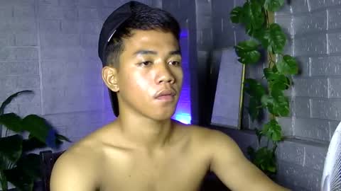 kritthanarkorn online show from December 15, 2025, 3:05 pm