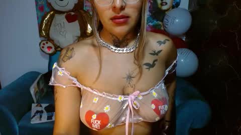 kronikafuckass online show from February 14, 2025, 9:43 pm