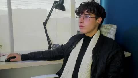 krown_nox online show from May 21, 2026, 11:17 am