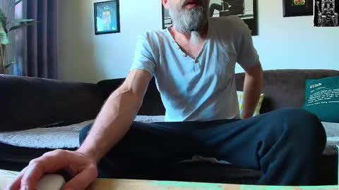 krummersaebel online show from February 23, 2025, 11:11 am