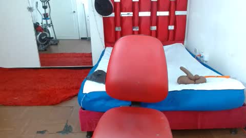 KRYSTAL THOMSON online show from October 31, 2025, 4:30 pm