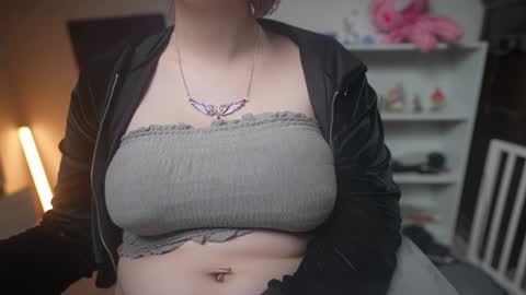 Krystal Syx online show from February 8, 2025, 12:28 am