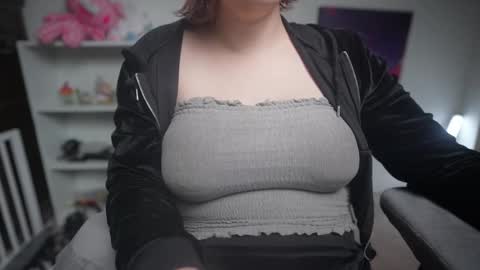 Krystal Syx online show from March 12, 2025, 3:35 am