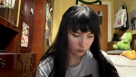 Mira online show from April 6, 2026, 8:43 pm