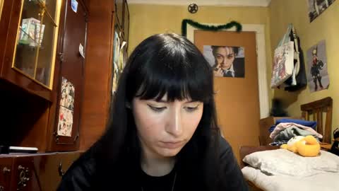 Mira online show from April 19, 2026, 9:17 pm