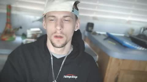 Snapshot of krytiar1992 chatting on February 25, 2026, 2:05 pm krytiar1992 online show from February 25, 2026, 2:05 pm