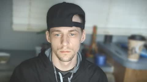 Snapshot of krytiar1992 chatting on March 9, 2026, 7:01 am krytiar1992 online show from March 9, 2026, 7:01 am