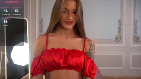 Ksesha online show from September 17, 2025, 2:19 pm