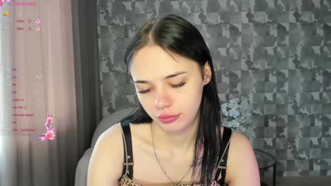 Ksenia online show from April 5, 2026, 6:43 am