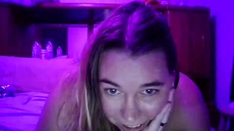 Snapshot of ktouchvision chatting on June 20, 2026, 3:42 am Curv Daze online show from June 20, 2026, 3:42 am