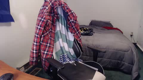 Kuggy online show from February 26, 2025, 11:26 pm