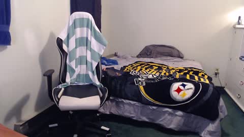 Kuggy online show from September 13, 2025, 10:31 pm