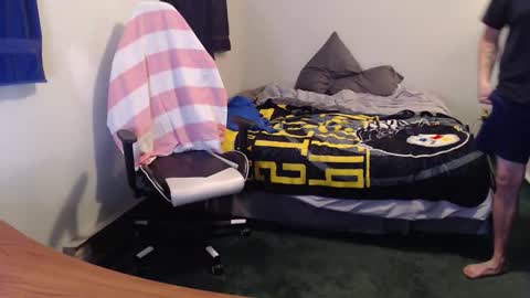 Kuggy online show from October 25, 2025, 11:54 pm