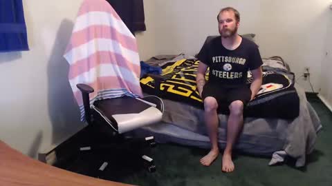 Kuggy online show from November 8, 2025, 11:47 pm