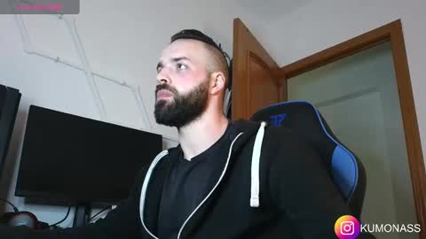 kumonass online show from March 1, 2025, 7:48 pm