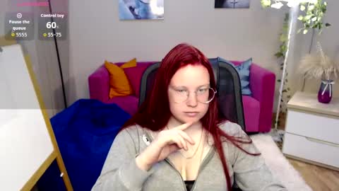 kuri_u online show from April 21, 2026, 11:38 am