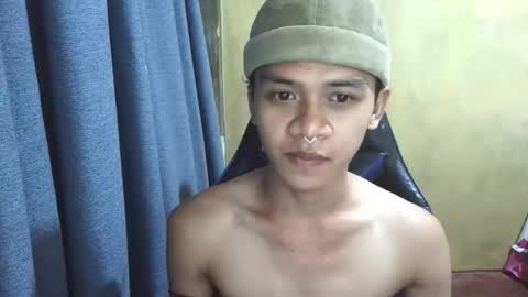 Snapshot of kurtxxx07 chatting on April 25, 2026, 9:23 pm kurtxxx07 online show from April 25, 2026, 9:23 pm