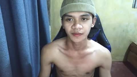 Snapshot of kurtxxx07 chatting on June 15, 2026, 8:05 am kurtxxx07 online show from June 15, 2026, 8:05 am