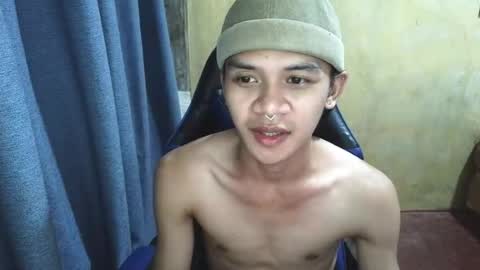 Snapshot of kurtxxx07 chatting on June 17, 2026, 5:54 am kurtxxx07 online show from June 17, 2026, 5:54 am