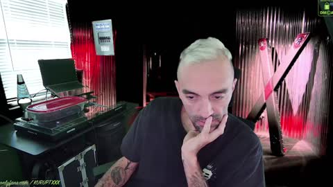 Snapshot of kuruptxxx chatting on January 9, 2025, 8:01 pm kuruptxxx online show from January 9, 2025, 8:01 pm