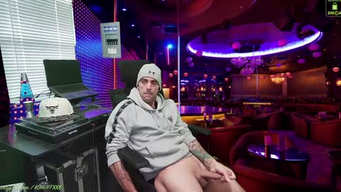 Snapshot of kuruptxxx chatting on January 23, 2025, 7:07 pm kuruptxxx online show from January 23, 2025, 7:07 pm