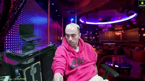 Snapshot of kuruptxxx chatting on January 26, 2025, 10:35 pm kuruptxxx online show from January 26, 2025, 10:35 pm