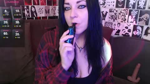 Kvopa online show from April 18, 2026, 5:33 am