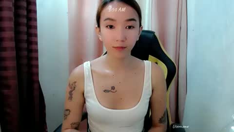 kweenie1026 online show from April 19, 2026, 7:49 pm