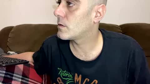 kyle67527 online show from December 27, 2024, 1:00 am