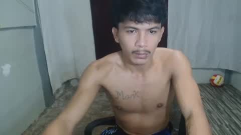 kyle_lourence online show from May 8, 2026, 8:14 pm
