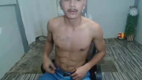 kyle_lourence online show from May 24, 2026, 6:24 pm