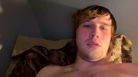 kylelovepussy69 online show from February 21, 2025, 9:54 pm