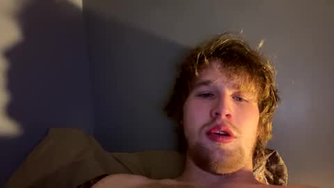 kylelovepussy69 online show from March 6, 2025, 1:37 am