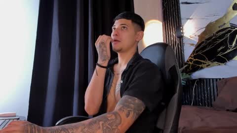 kylesmithx_ online show from December 13, 2025, 10:48 pm