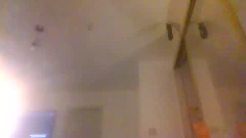 kylestrips4youq online show from April 14, 2026, 10:49 pm