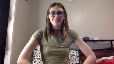Snapshot of kylianna chatting on May 5, 2026, 11:35 pm Kylianna online show from May 5, 2026, 11:35 pm