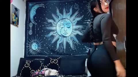 kylie online show from February 18, 2025, 8:58 pm