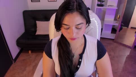 kylie online show from January 29, 2025, 1:07 pm