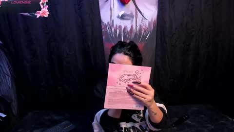 submissive demon Please help me to reach 500 thumbs up online show from September 26, 2025, 12:14 am